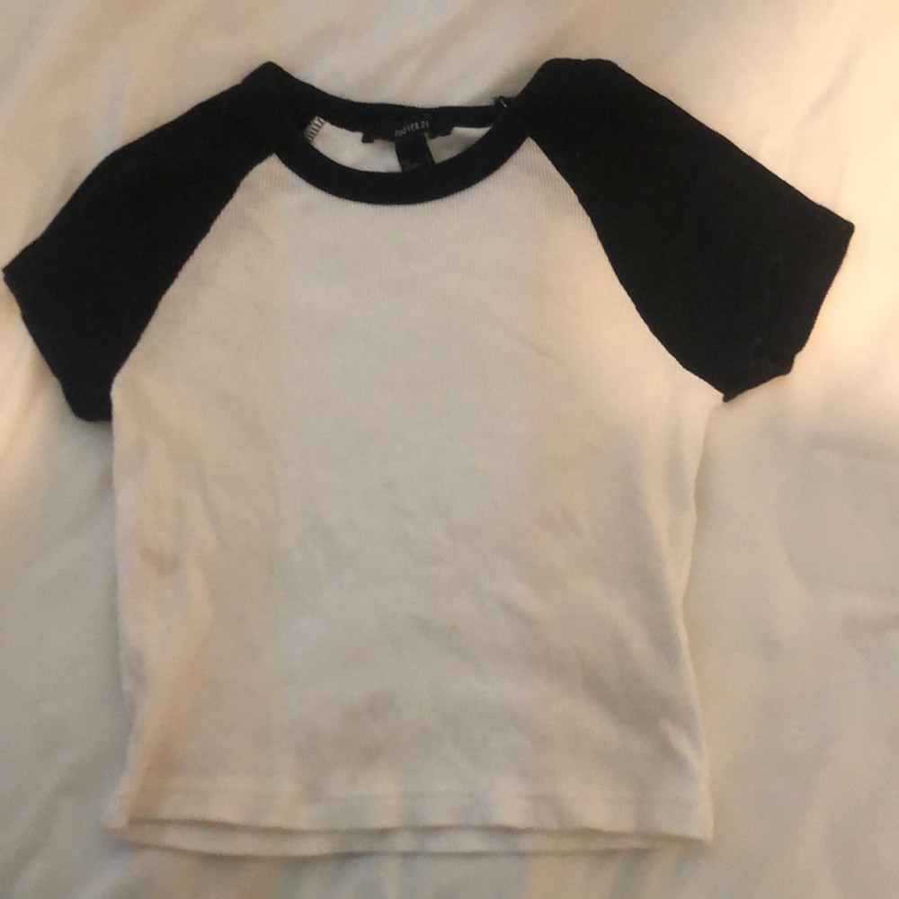 Forever 21 cropped shirt ||